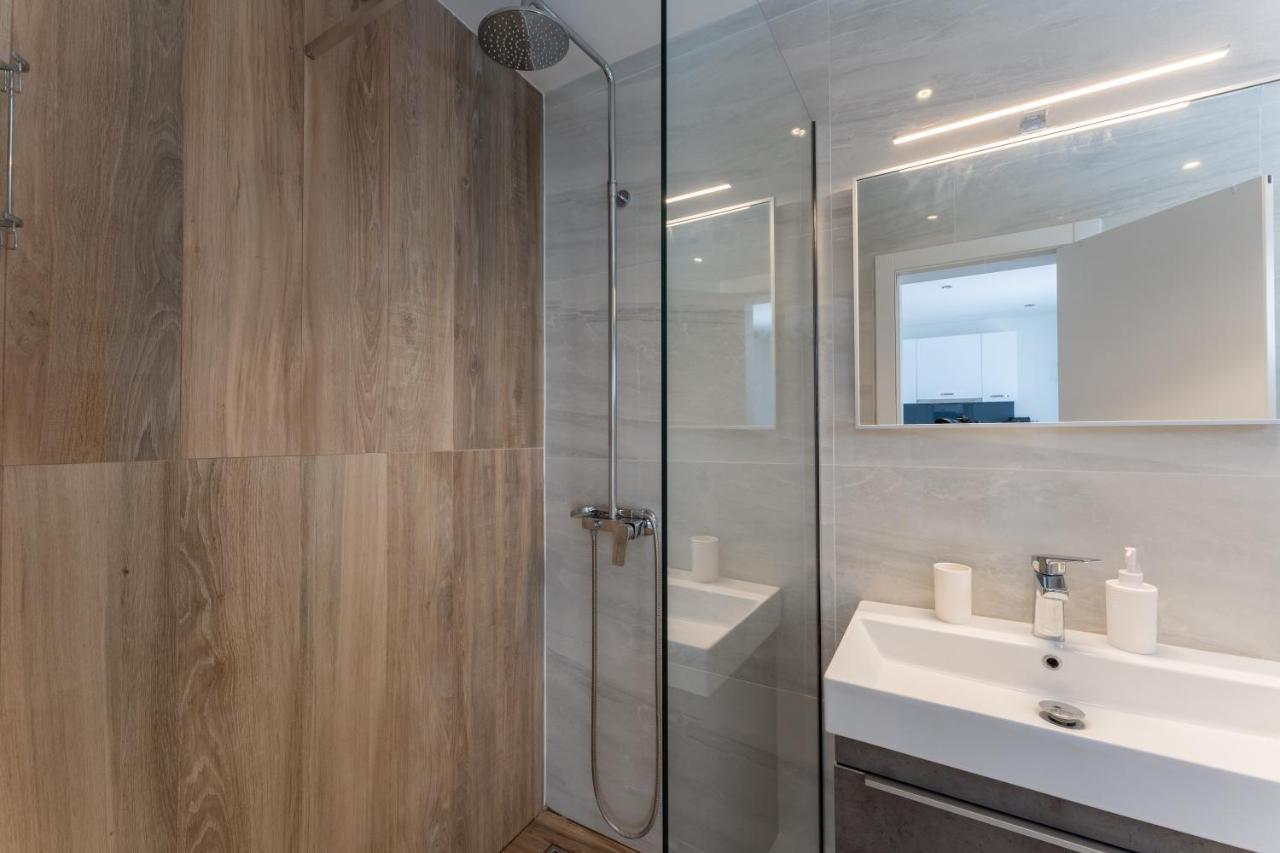 Bernie Apartments With A Pool Zadar Exterior photo