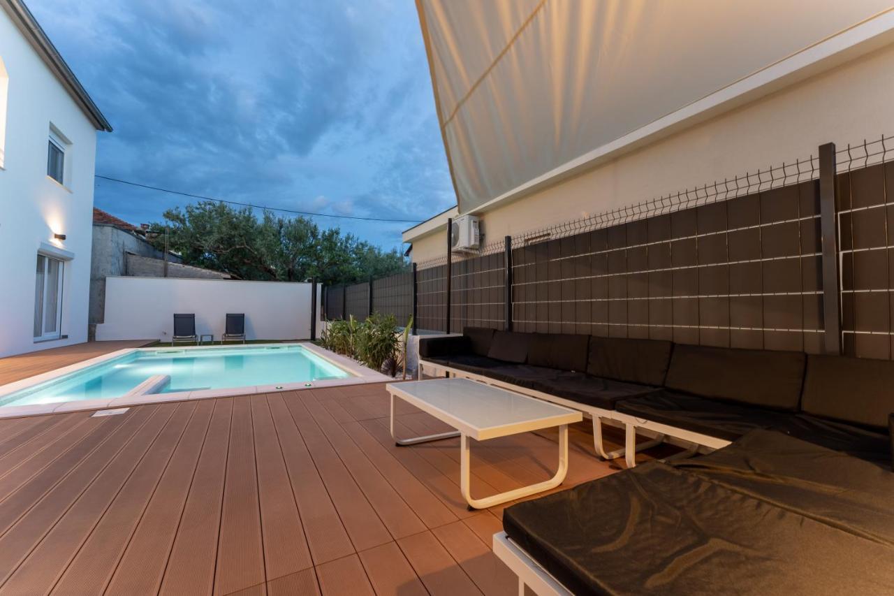 Bernie Apartments With A Pool Zadar Exterior photo