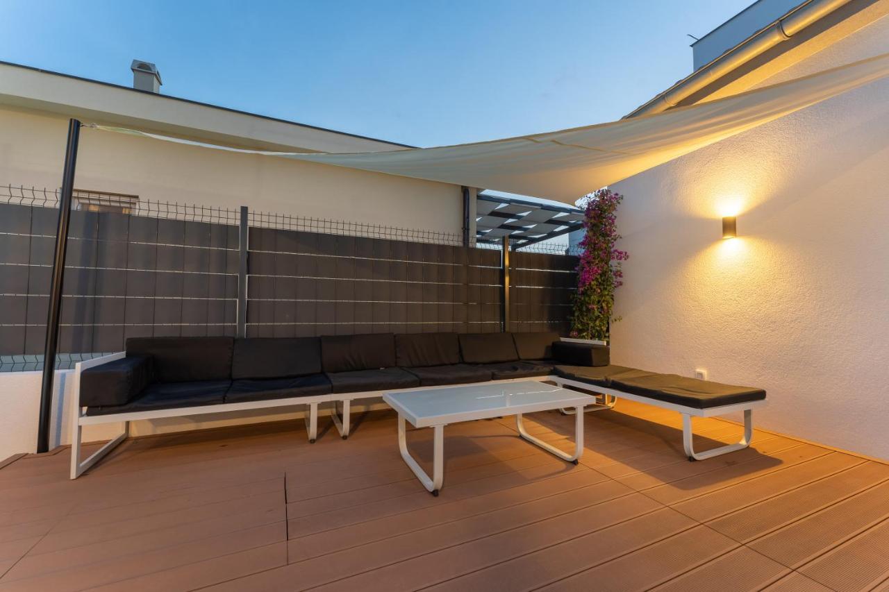 Bernie Apartments With A Pool Zadar Exterior photo