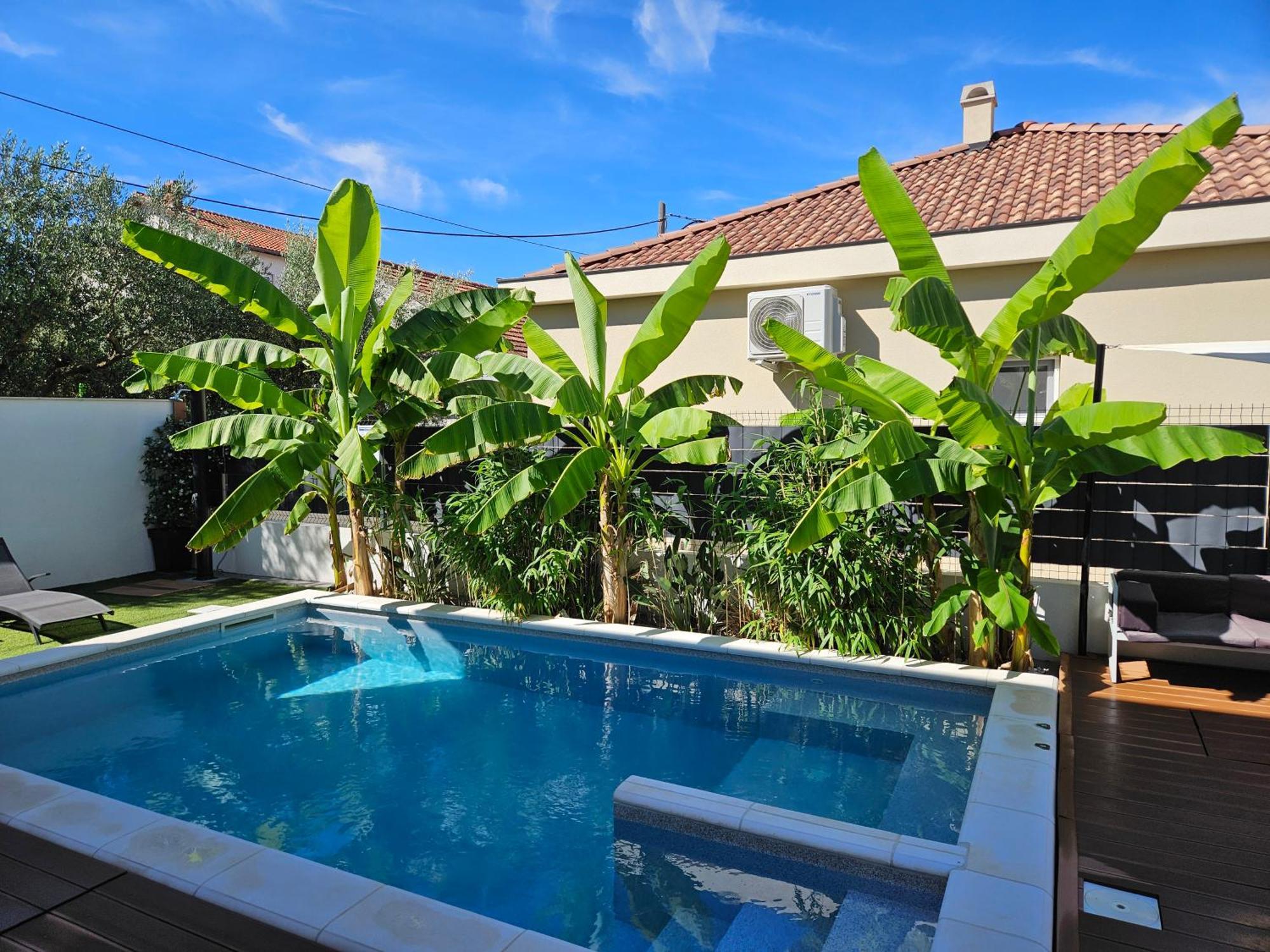 Bernie Apartments With A Pool Zadar Exterior photo